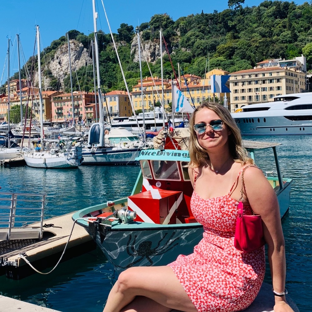 Meet your Posher, Shea